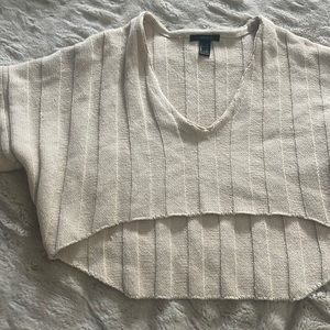 Forever 21 Cropped Sweater. Size M